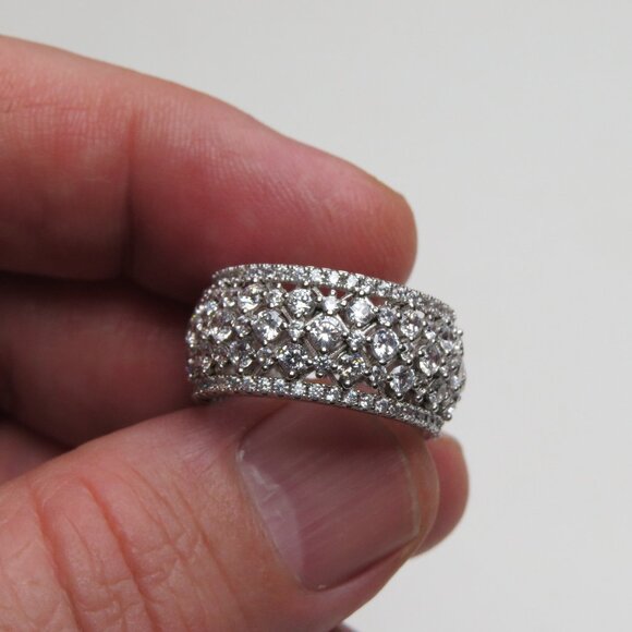 *Sterling Silver Diamond Ring Band - Picture 1 of 4